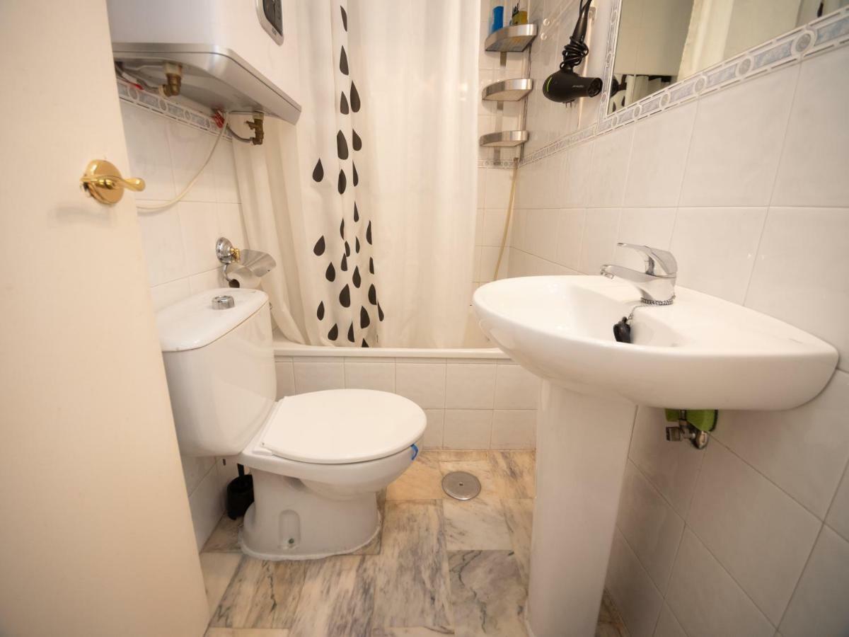 Apartamentos Arc House Seville Luaran gambar