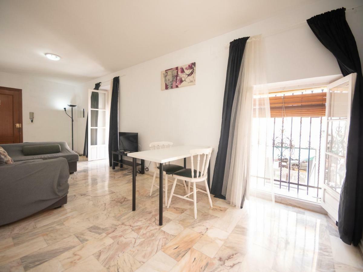 Apartamentos Arc House Seville Luaran gambar