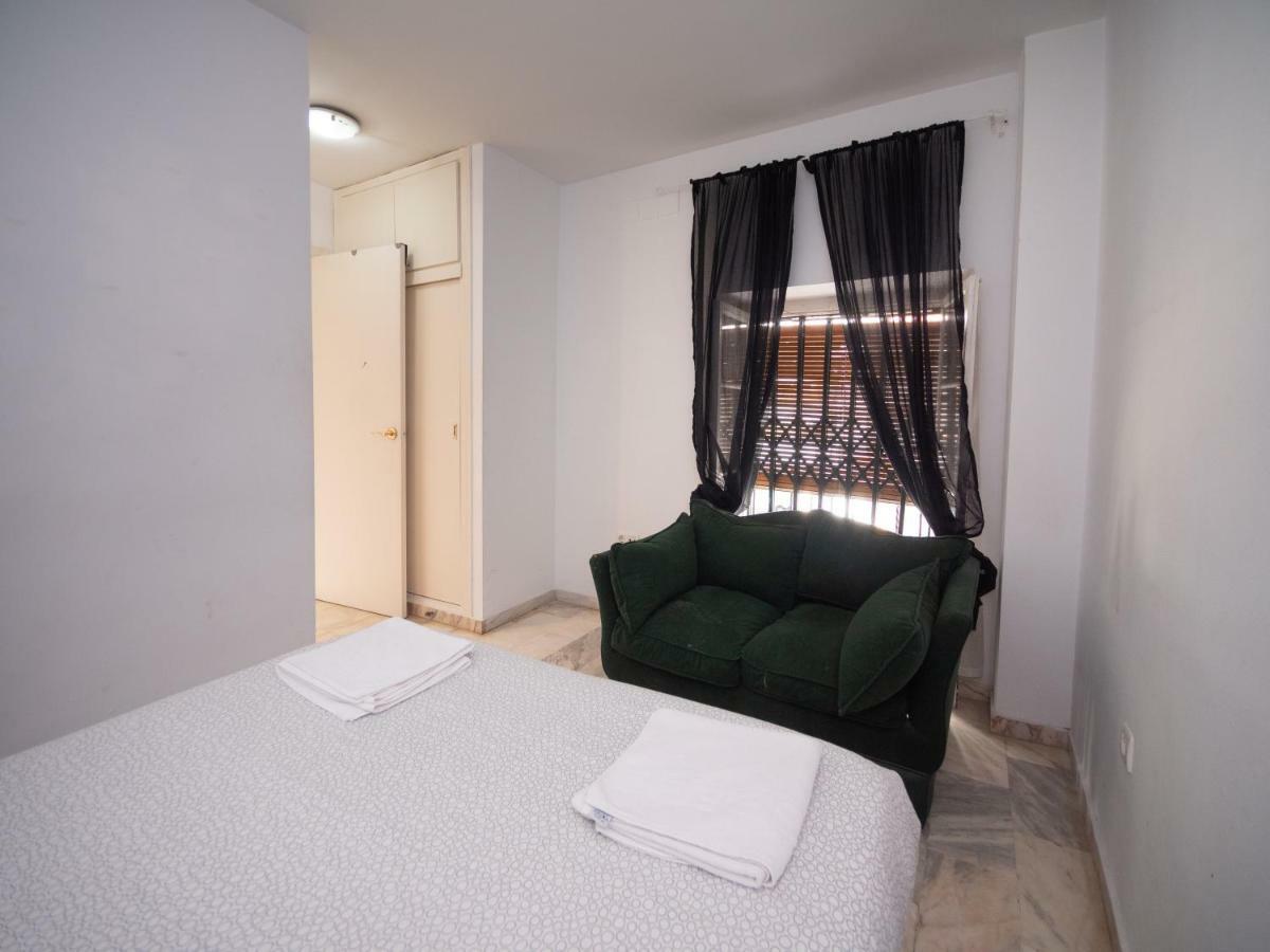 Apartamentos Arc House Seville Luaran gambar